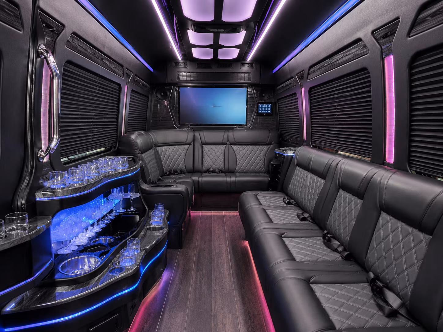 deerfieldbeachcharterbuscompany com is the easy way to find government and military bus rentals in deerfield beach