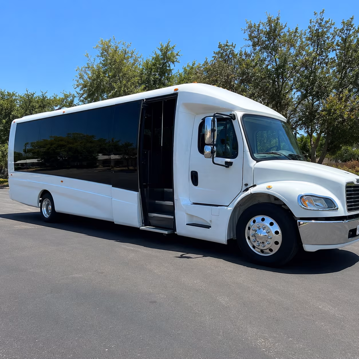 minibuses and charter buses to morikami museum palm beach zoo and palm beach county destinations