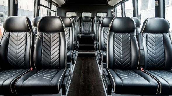 28 passenger minibus rental boca raton